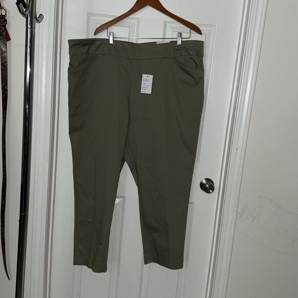 Croft & Barrow womens Effortless Stretch Pull-On Straight-Leg Pant 24 NWT GREEN - Picture 3 of 8